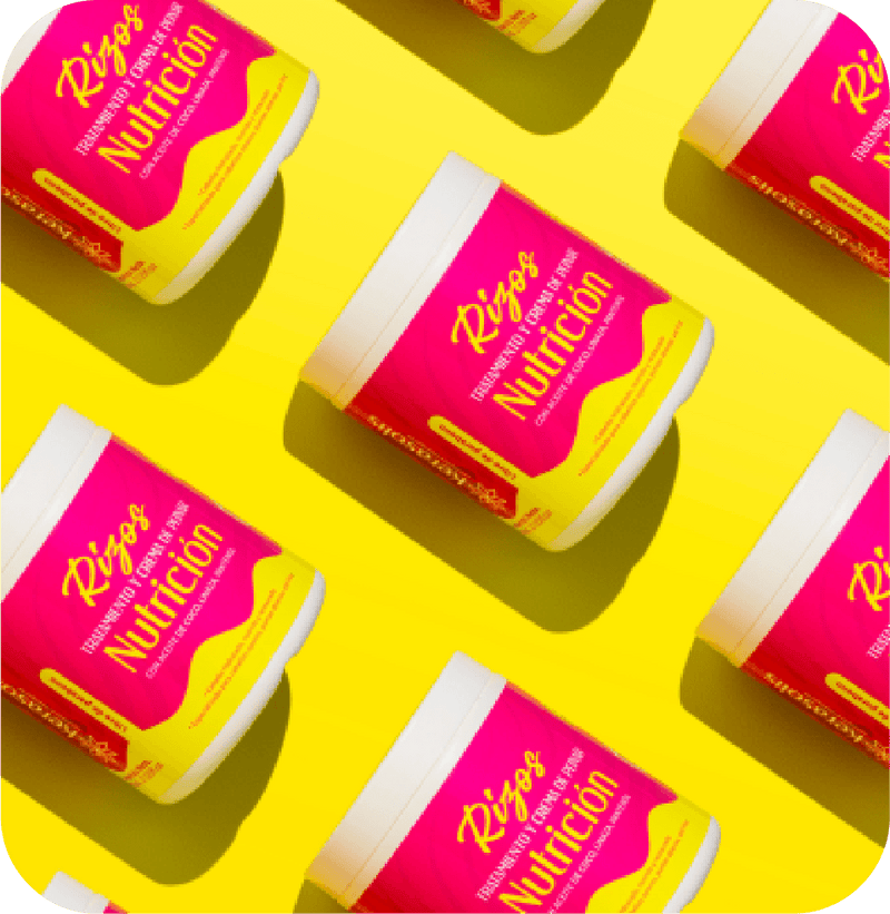 Tarros de Rizos Nutrición sobre fondo amarillo